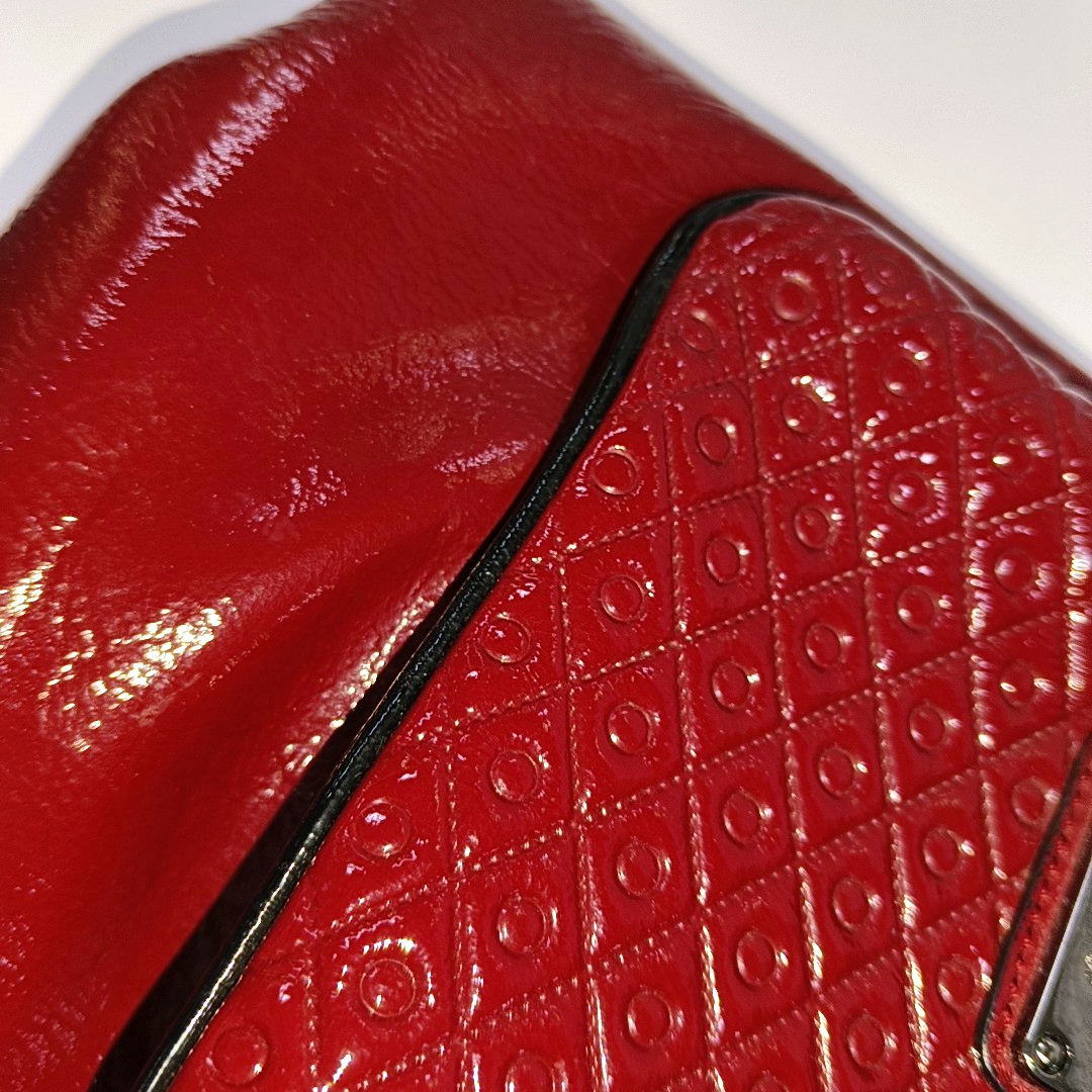 TOD'S Burgundy Patent Leather Quilted Single Shoulder Bag Ruthenium color hardware Removable shoulder strap-(SKU)-931990253