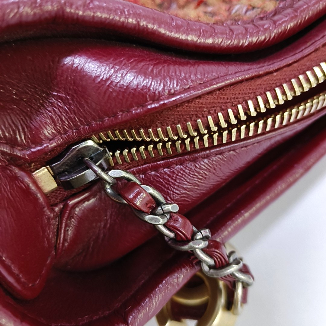 CHANEL GABRIELLE Medium Size Red Tweed Bag Shoulder Bag Crossbody Bag Golden Silver Ruthenium Hardware 25 Opening Removable Strap-(SKU)-959578060