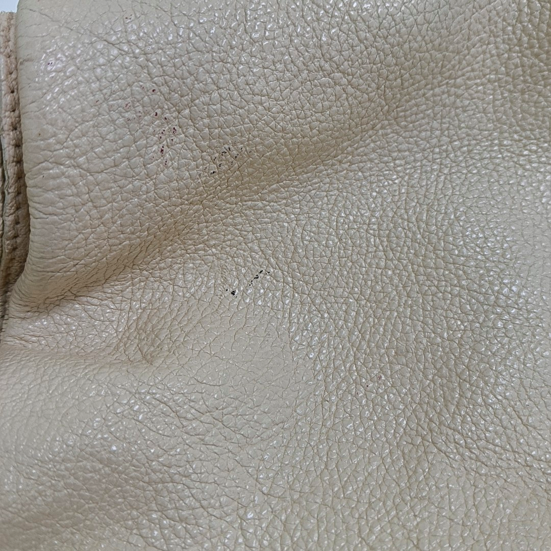 DIOR Tote bag White cowhide waffle pattern quilted single shoulder bag Golden hardware-(SKU)-957417098