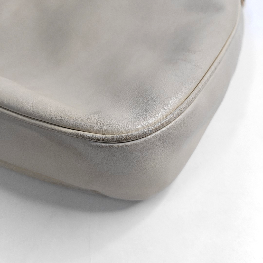 GUCCI White Cowhide Single Shoulder Bag Tote Golden hardware-(SKU)-944843713
