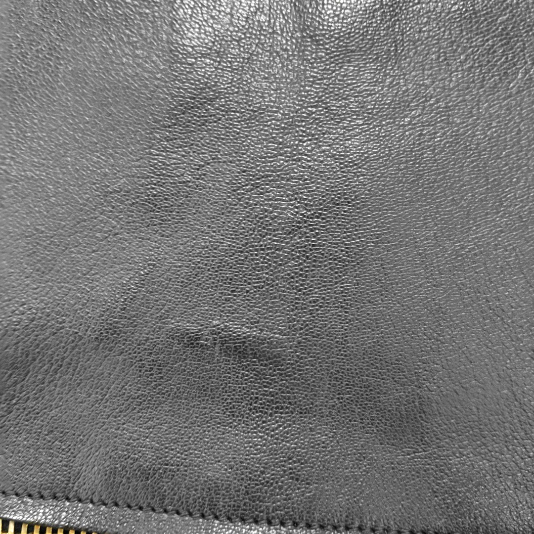 Miu Miu Tote bag Black Cowhide Textured Single Shoulder Bag Tote Golden hardware Removable shoulder strap-(SKU)-955830473
