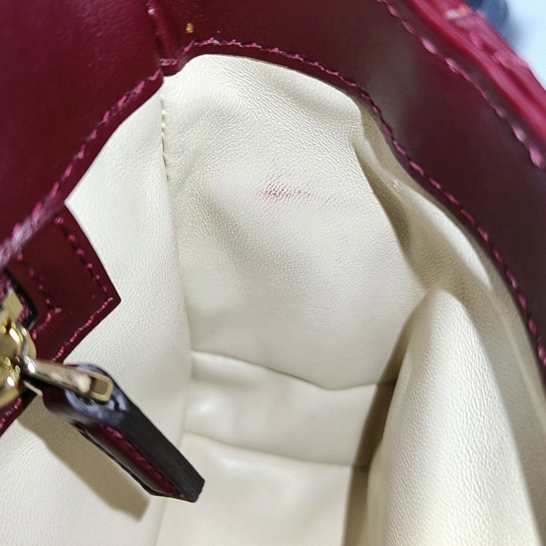 GUCCI GG Marmont Small Burgundy Calfskin Quilted Wave Pattern Crossbody Bag with Gold Hardware-(SKU)-971223206