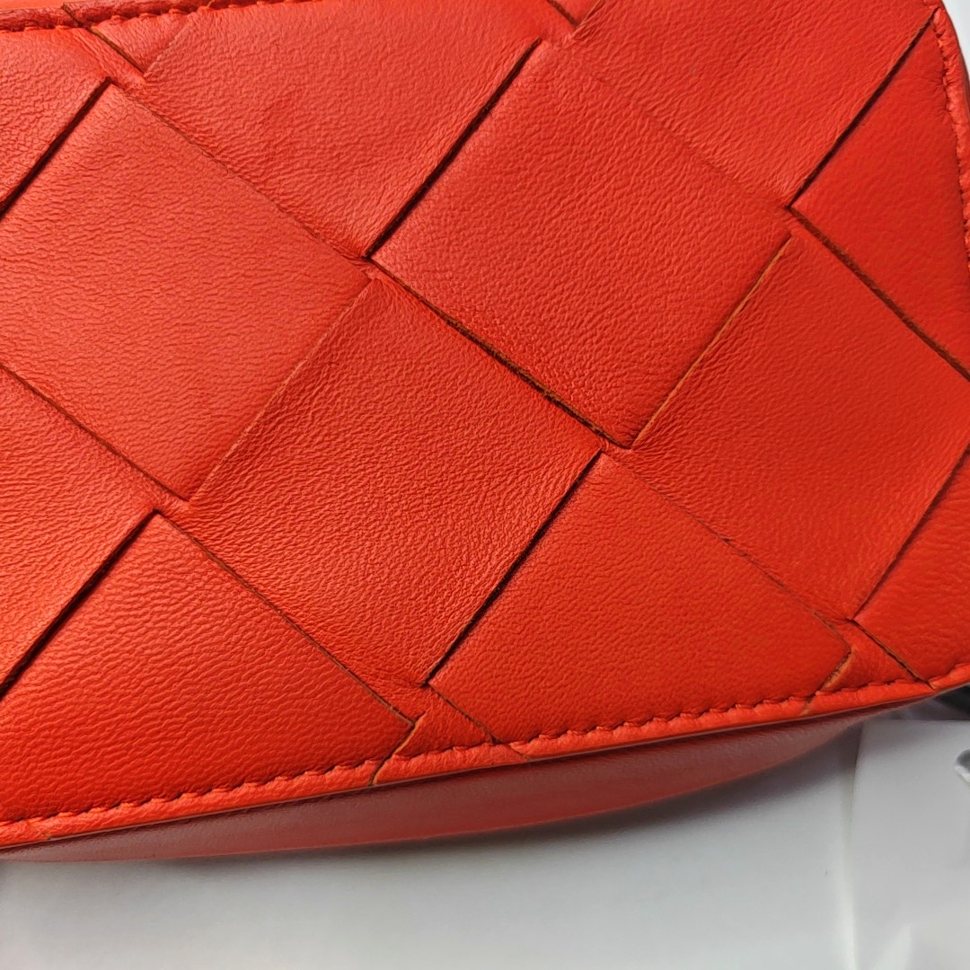 BOTTEGA VENETA Red Lamb Skin Woven Handbag-(SKU)-938648088