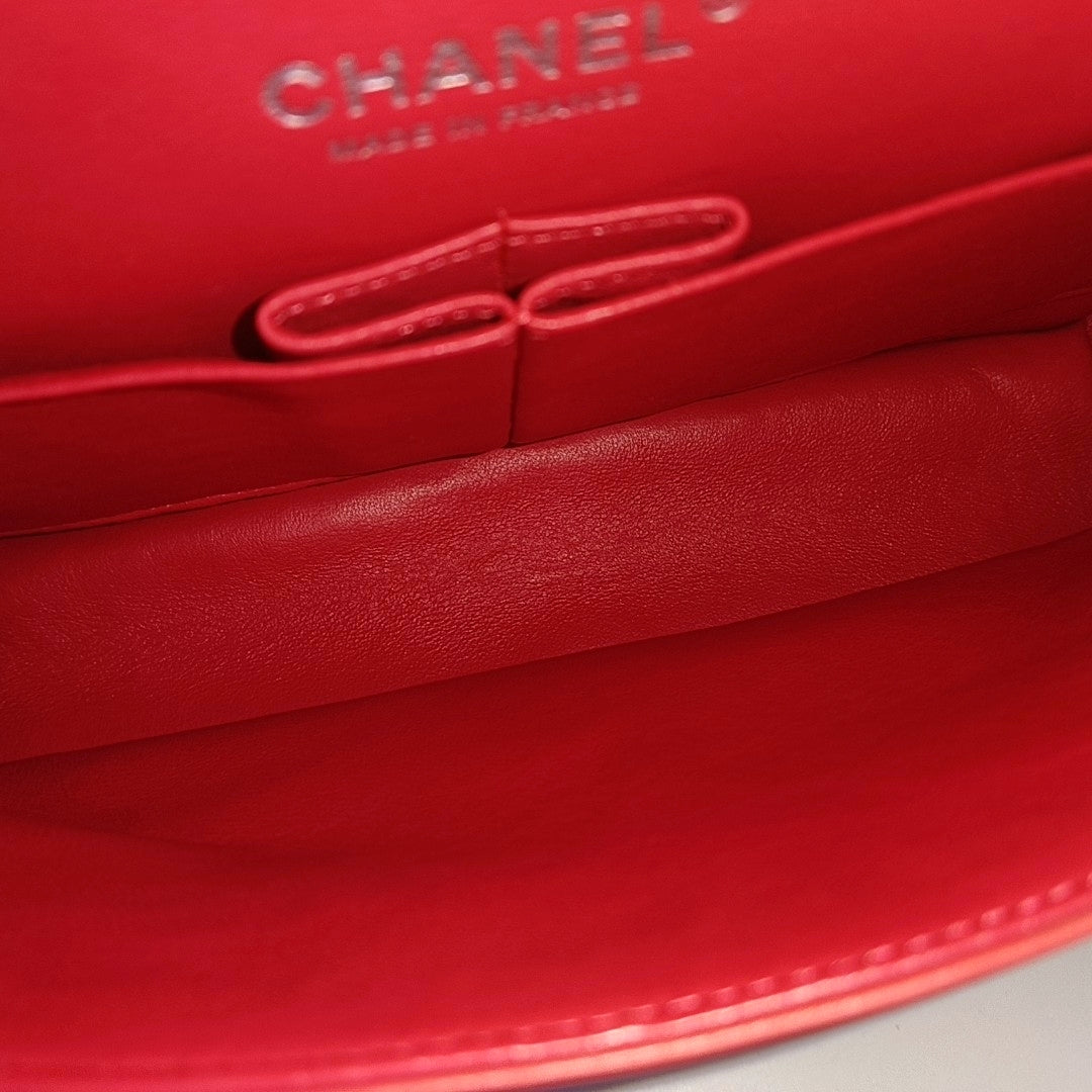 CHANEL CLASSIC FLAP Medium Orange Patent Leather Quilted Shoulder Bag Crossbody Bag Silver Hardware 16 Clasp-(SKU)-966701746