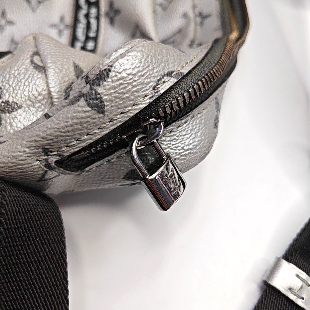 LOUIS VUITTON TRIO Grey Calfskin Monogram Crossbody Shoulder Bag Silver Hardware-(SKU)-967525800