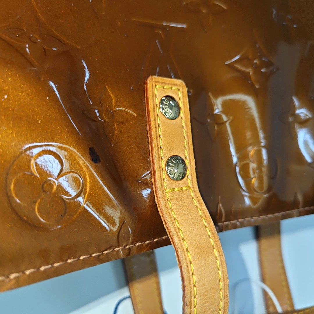 LOUIS VUITTON READE Small size Brown Patent Leather Embossed Handbag Golden hardware-(SKU)-936181874