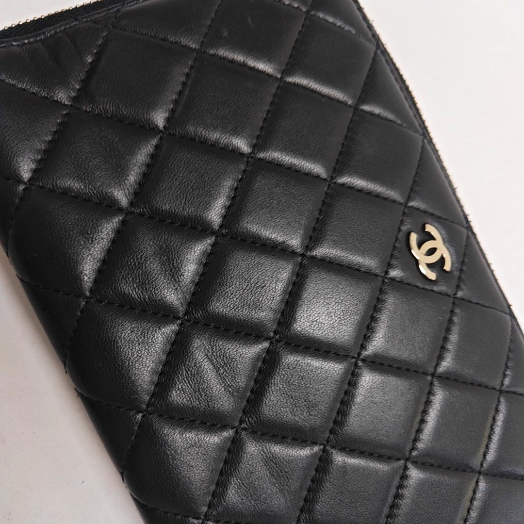 CHANEL Black sheepskin diamond quilted handbag Silver Hardware 15nan-(SKU)-949359055
