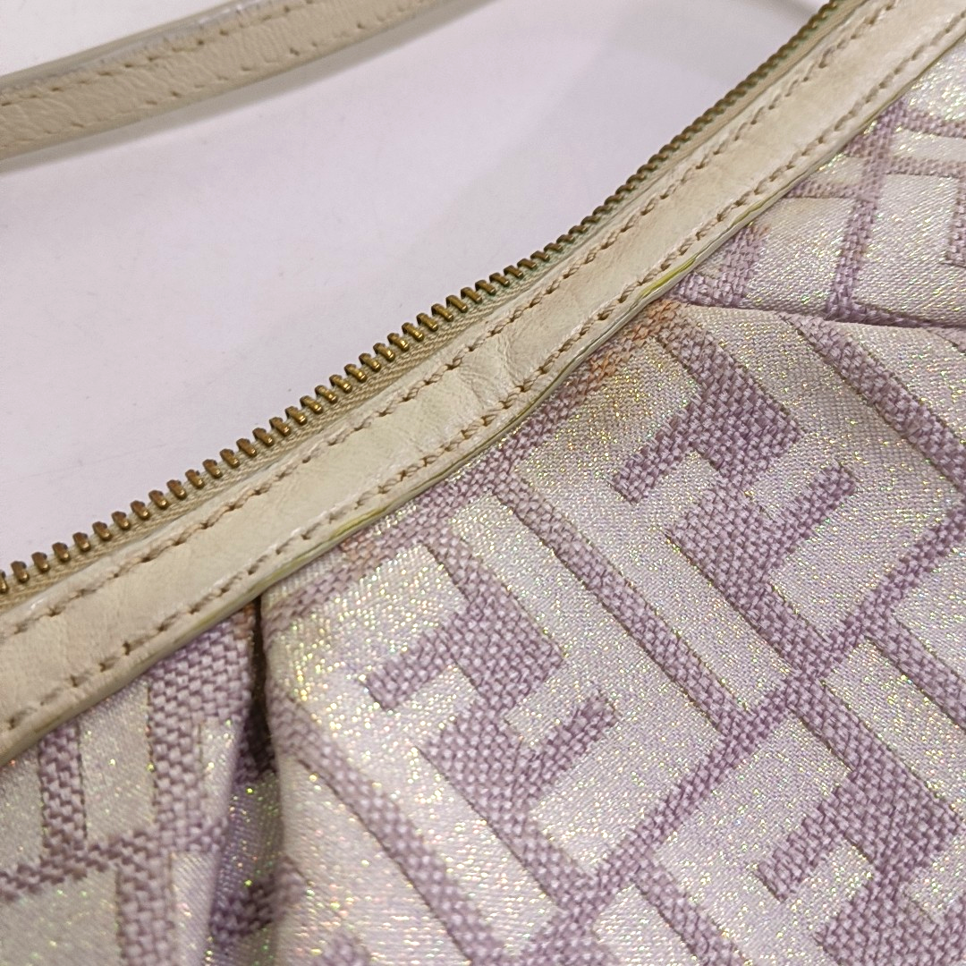 FENDI 米色织物双F老花Handheld包 Golden hardware-(SKU)-949067785