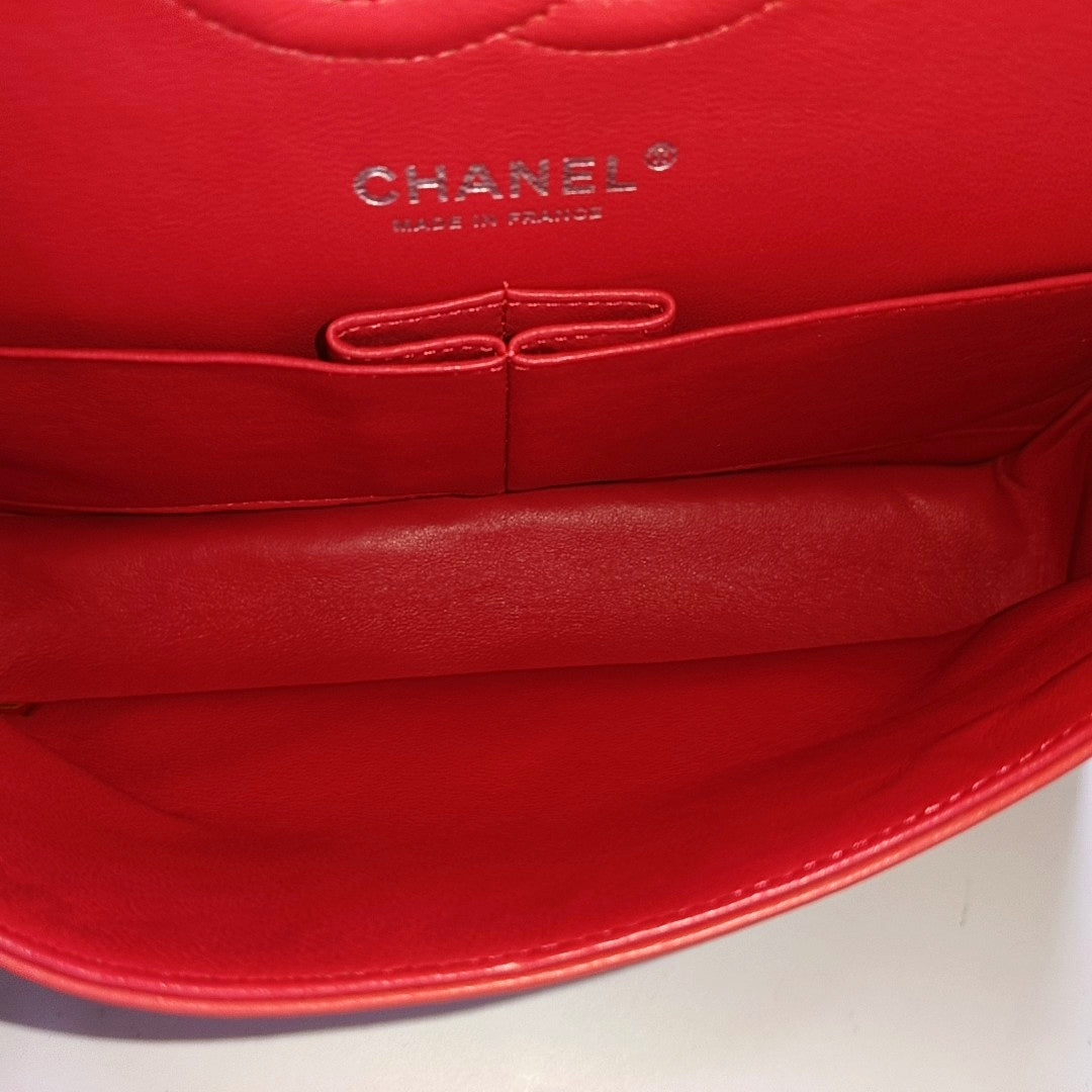 CHANEL CLASSIC FLAP Medium Orange Patent Leather Quilted Shoulder Bag Crossbody Bag Silver Hardware 16 Clasp-(SKU)-966701746