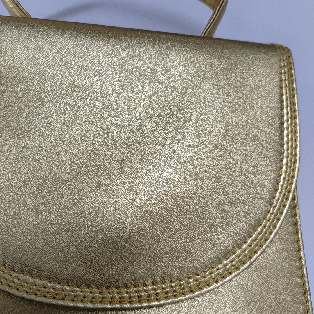 LOEWE Golden Leather Single Shoulder Crossbody Tote Bag Golden hardware Removable shoulder strap-(SKU)-955847634