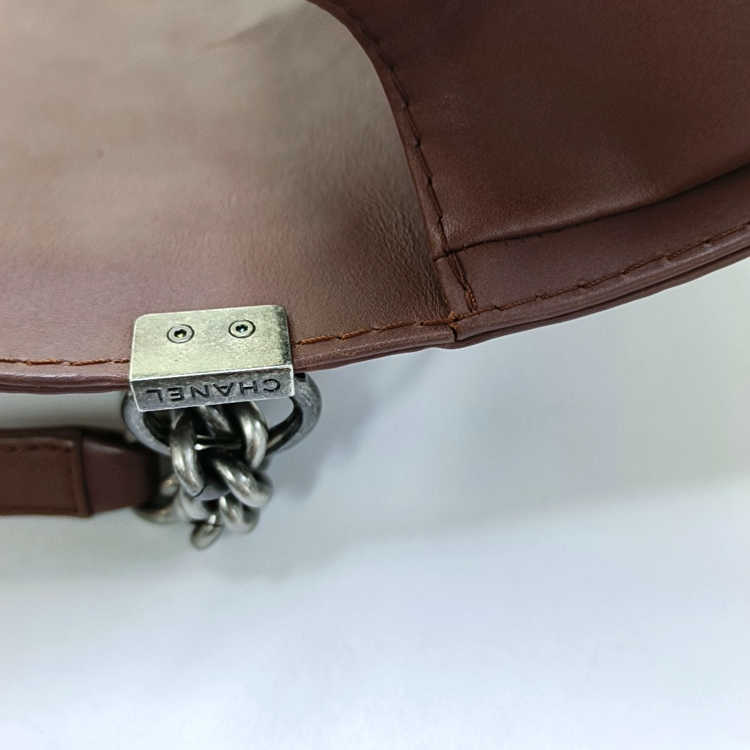 CHANEL BOY CHANEL Medium Burgundy Calfskin Quilted Shoulder Bag Tote Crossbody Bag Ruthenium Hardware 18K Clasp-(SKU)-946021622