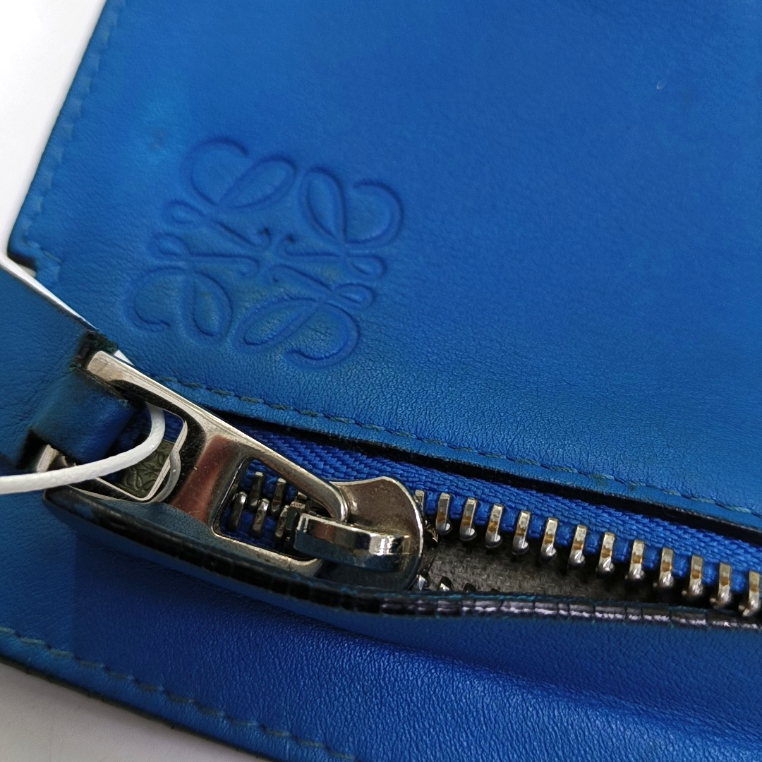 LOEWE RepeatBlue Calfskin Embossed Handbag-(SKU)-957639765