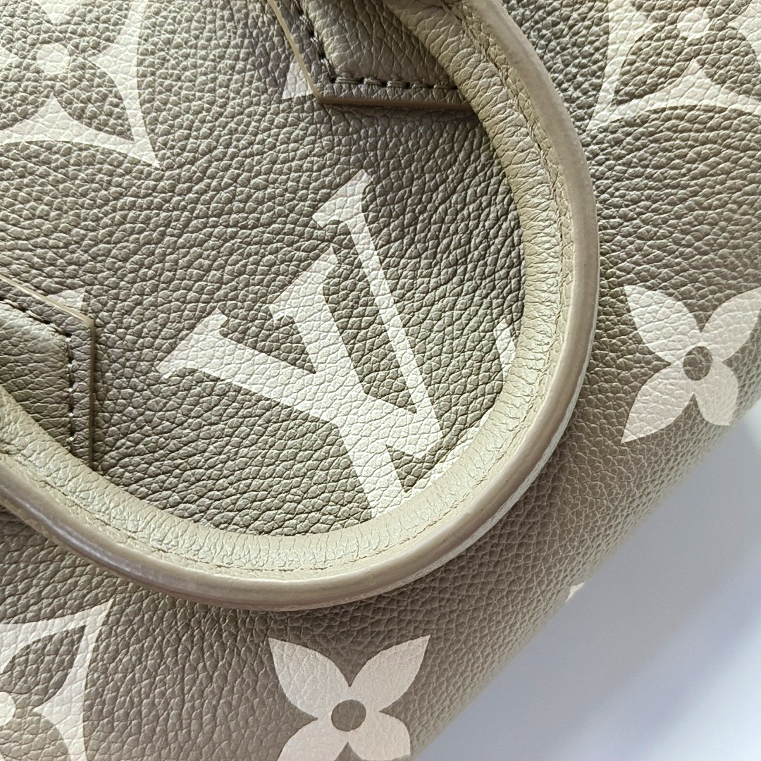 LOUIS VUITTON SPEEDY 20 Elephant Grey Leather Monogram Boston Bag with Gold Hardware, Detachable Strap-(SKU)-963649012