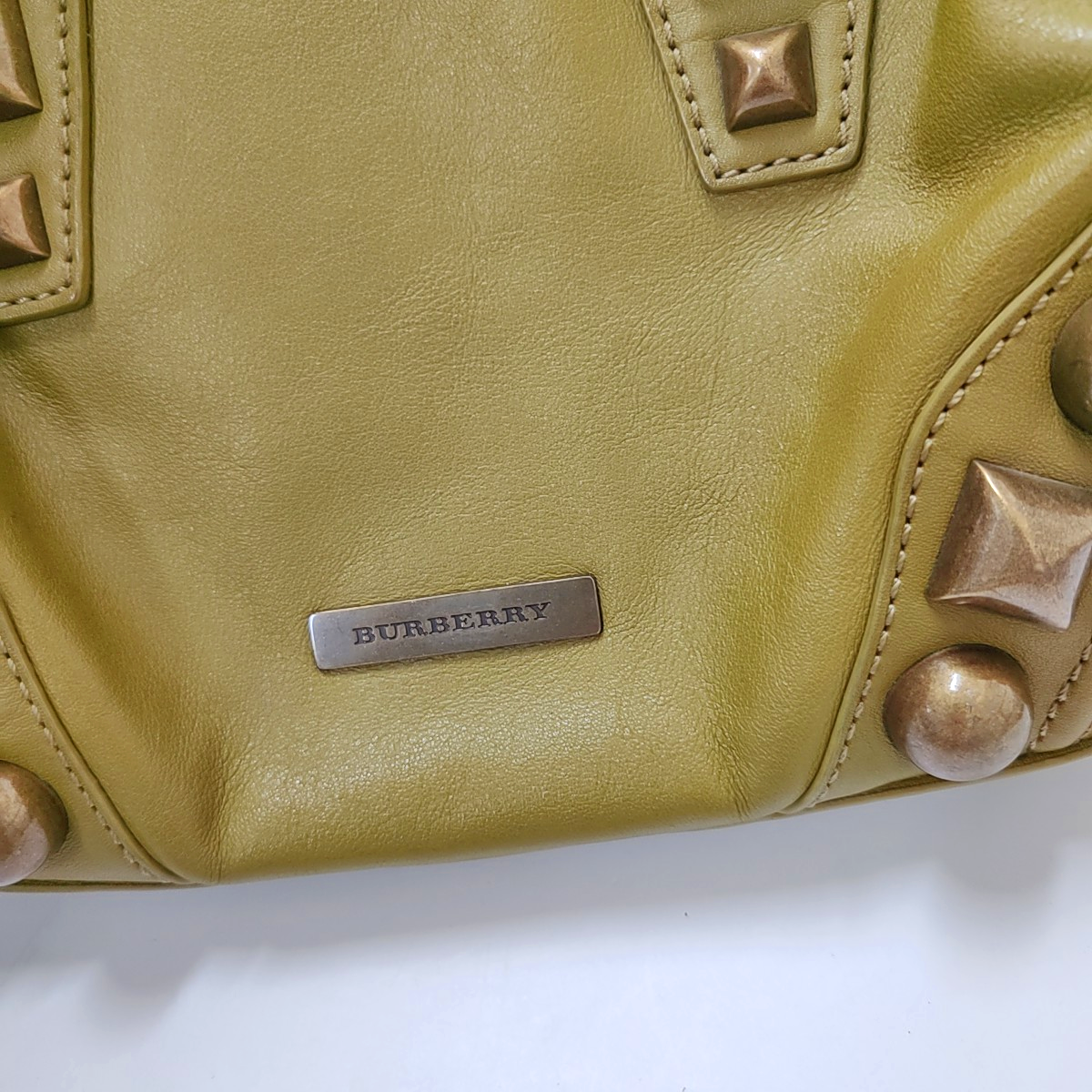 BURBERRY Green Cowhide Studs Handbag Golden hardware-(SKU)-944901889