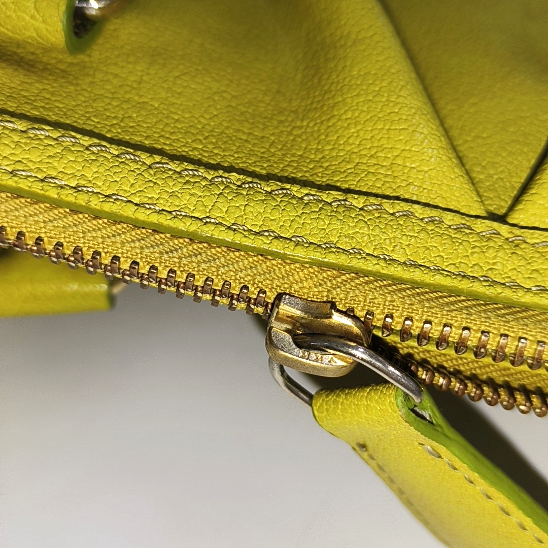 BURBERRY Yellow-Green Cowhide Single Shoulder Bag, Handbag, Crossbody Golden hardware Removable shoulder strap-(SKU)-959530790