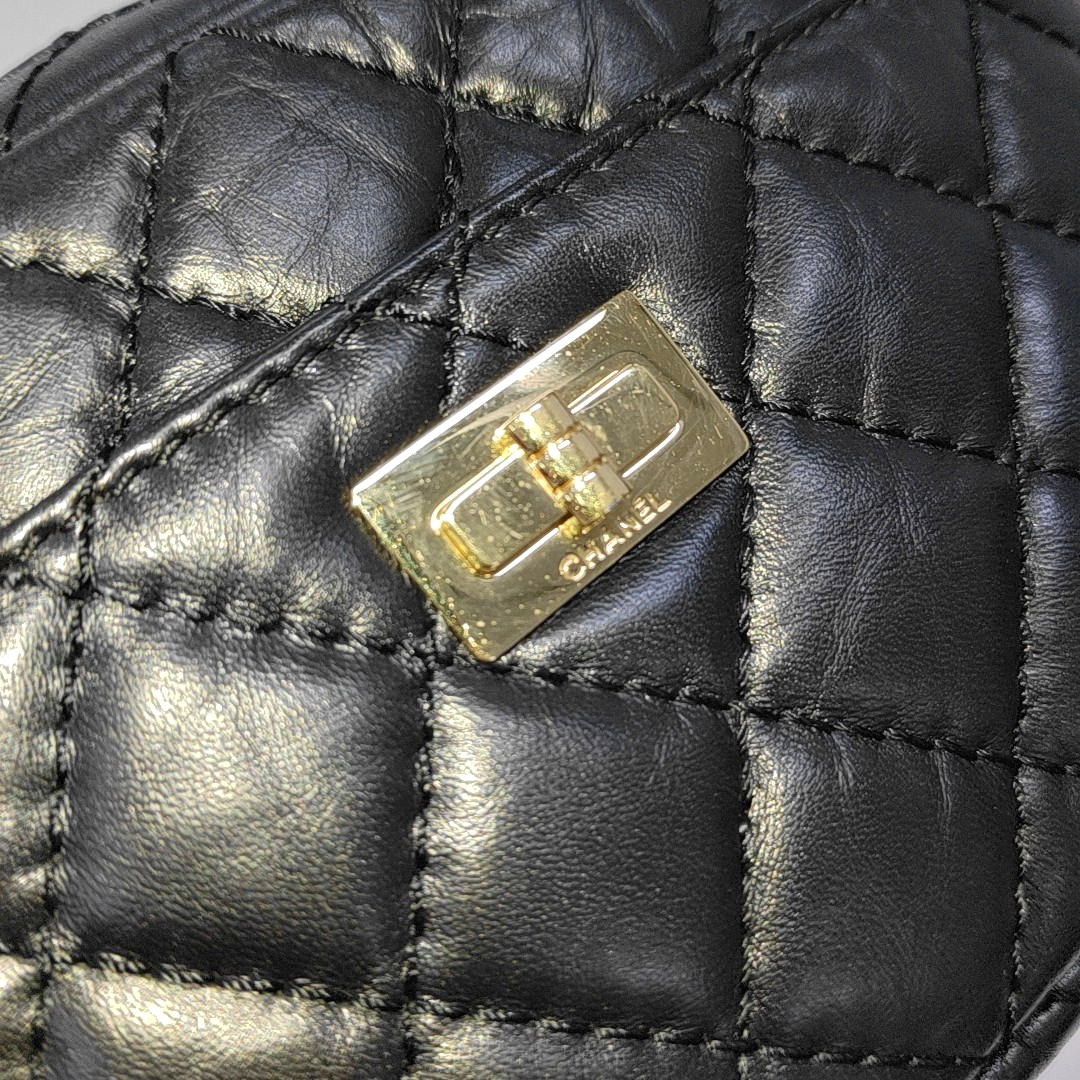 CHANEL 2.55 Mini Black Calfskin Quilted Shoulder Bag with Gold Hardware, 27 Clutch-(SKU)-935562436