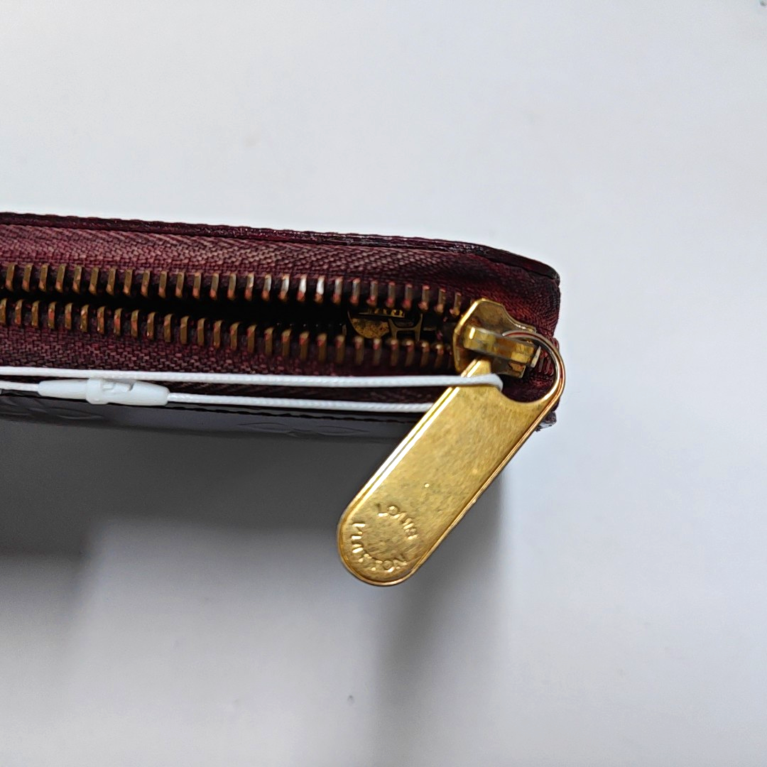 LOUIS VUITTON Burgundy Patent Leather Embossed Wallet Golden hardware-(SKU)-951021477