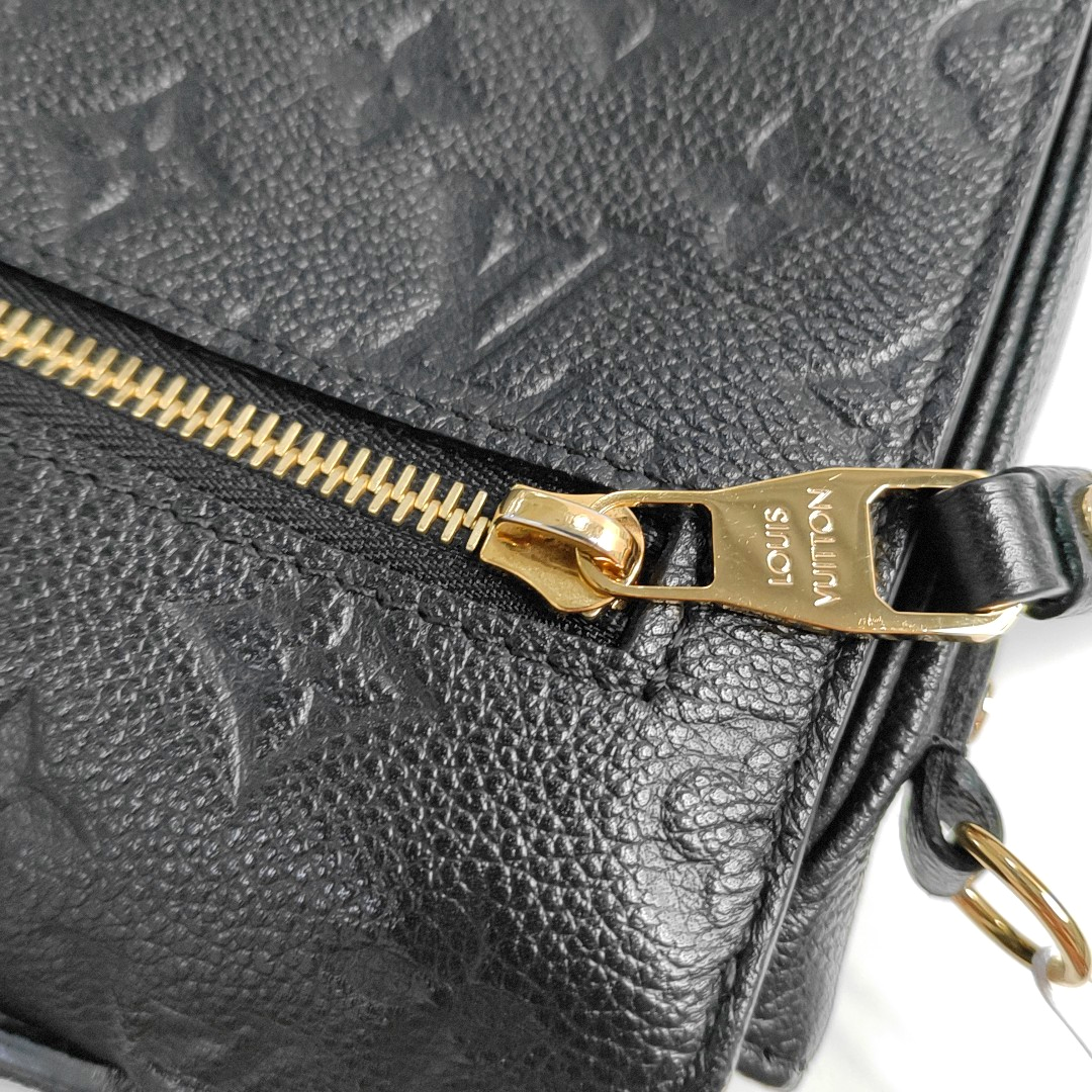 LOUIS VUITTON MÉTIS Medium Black Leather Monogram Vernis Messenger Bag with Shoulder Strap and Handle, Gold Hardware, Detachable Strap-(SKU)-957679450