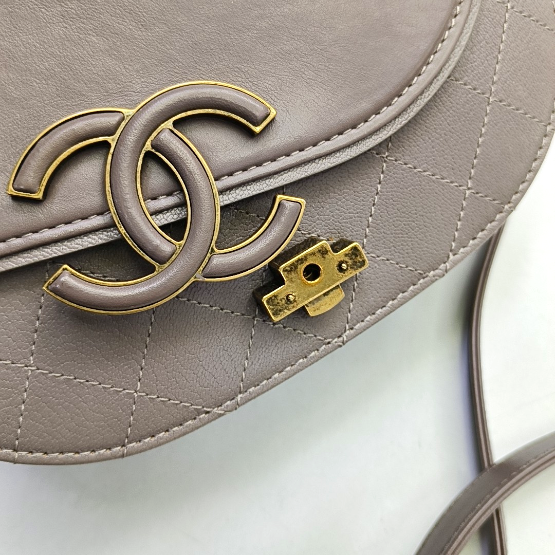CHANEL COCO CURVE Light Purple Calfskin Quilted Shoulder Bag Tote Crossbody Bag Gold Hardware 24K Clasp-(SKU)-952954213