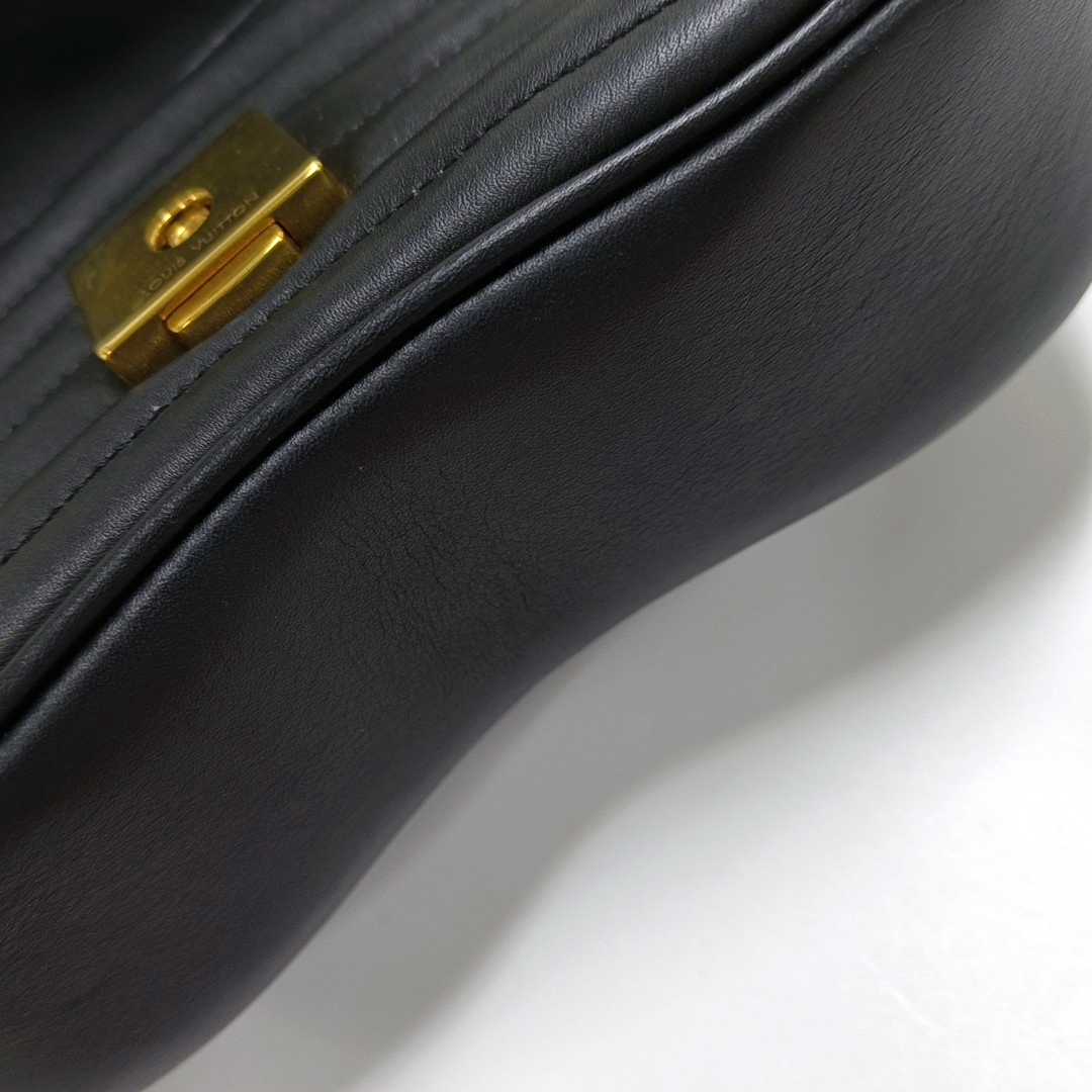 LOUIS VUITTON NEW WAVE Small Black Leather Quilted Shoulder Bag Tote Bag Crossbody Bag Gold Hardware Removable Strap-(SKU)-963958923
