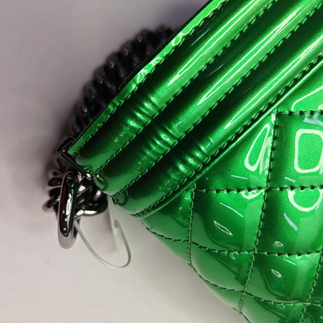 CHANEL BOY CHANEL Medium Green Patent Leather Quilted Shoulder Bag Crossbody Bag with Detachable Strap-(SKU)-959630688