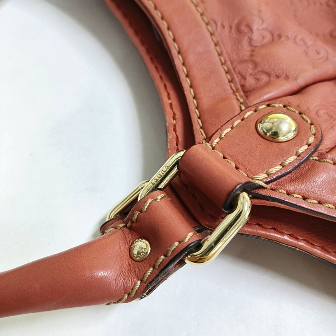 GUCCI Sukey Beige Cowhide Old Flower Embossed Handbag Single Shoulder Bag Golden hardware-(SKU)-946198626
