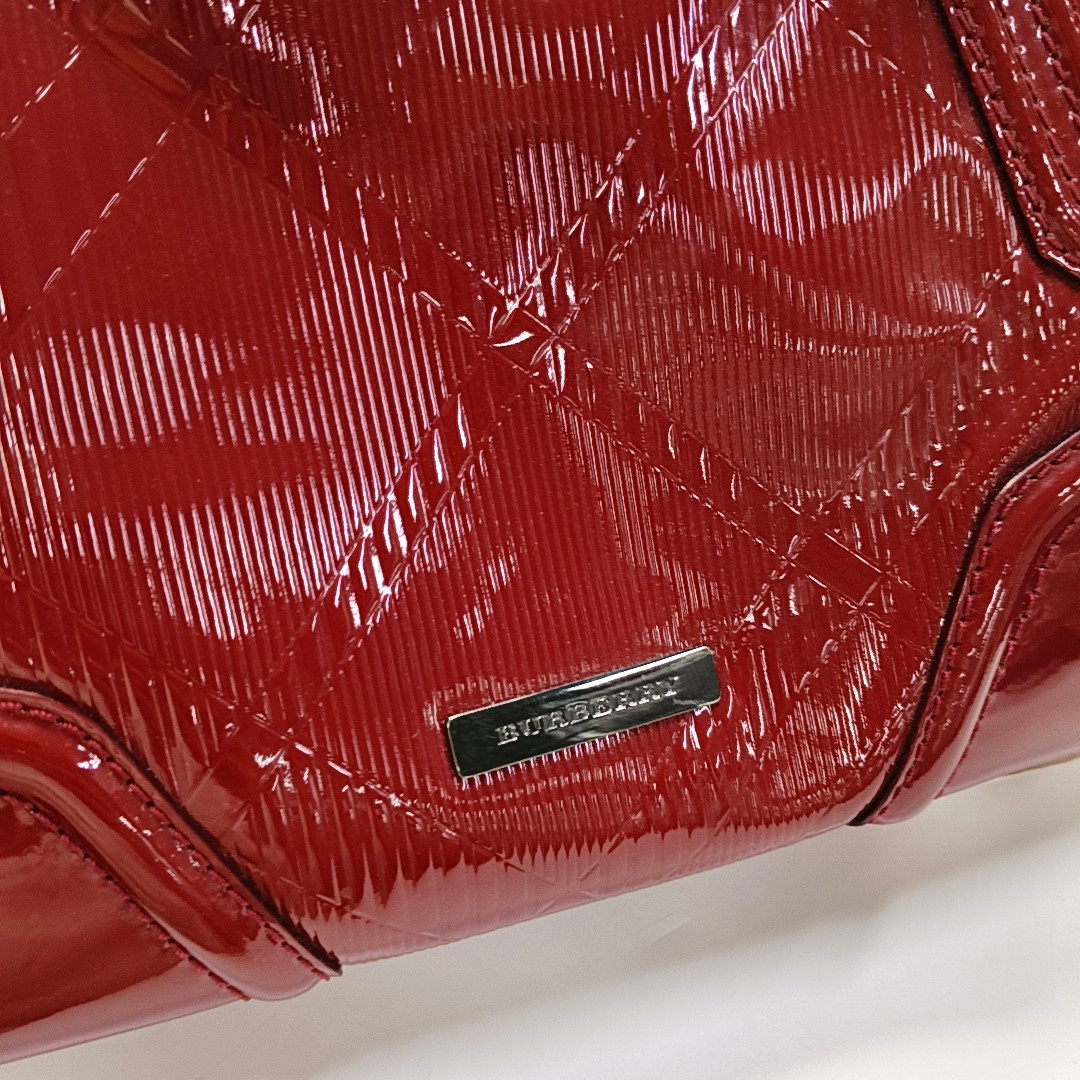 BURBERRY Gladstone Red patent leather textured crossbody bag, handbag Black hardware Removable shoulder strap-(SKU)-958747174