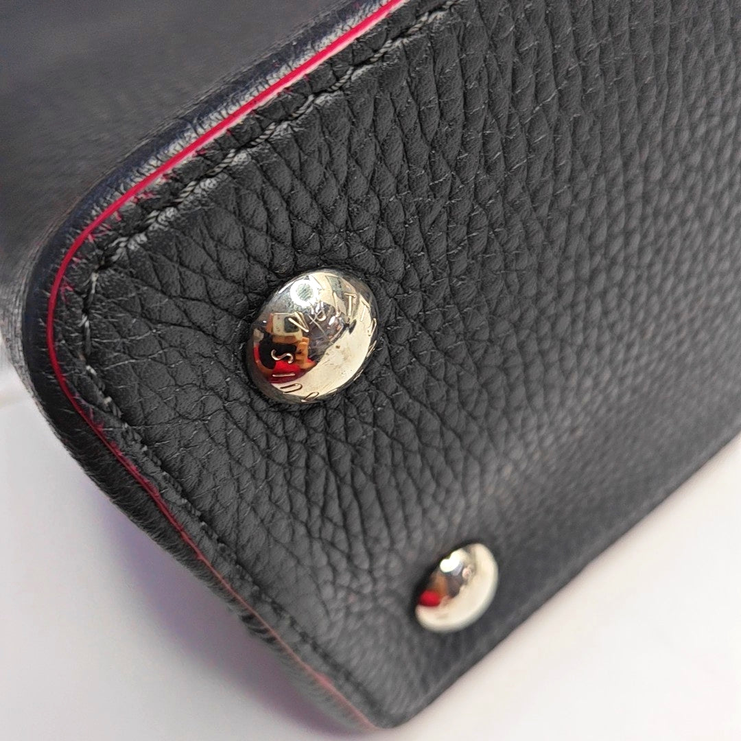 LOUIS VUITTON CAPUCINES Medium Size Black Calfskin Single Shoulder Bag Crossbody Handbag Silver Hardware Removable Shoulder Strap-(SKU)-968015408