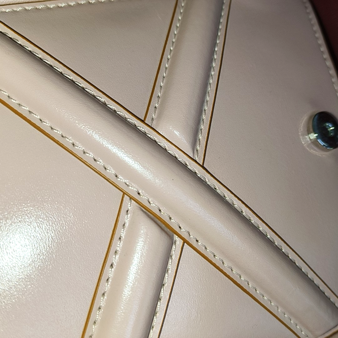 Alexander McQUEEN Curve Micro mini Pink Cowhide Quilted Crossbody Single Shoulder Bag Silver Hardware-(SKU)-941495170