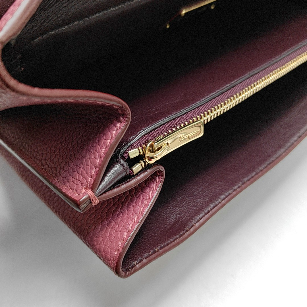 FERRAGAMO Blush Pink Calfskin Crossbody Single Shoulder Bag Golden hardware-(SKU)-944292181