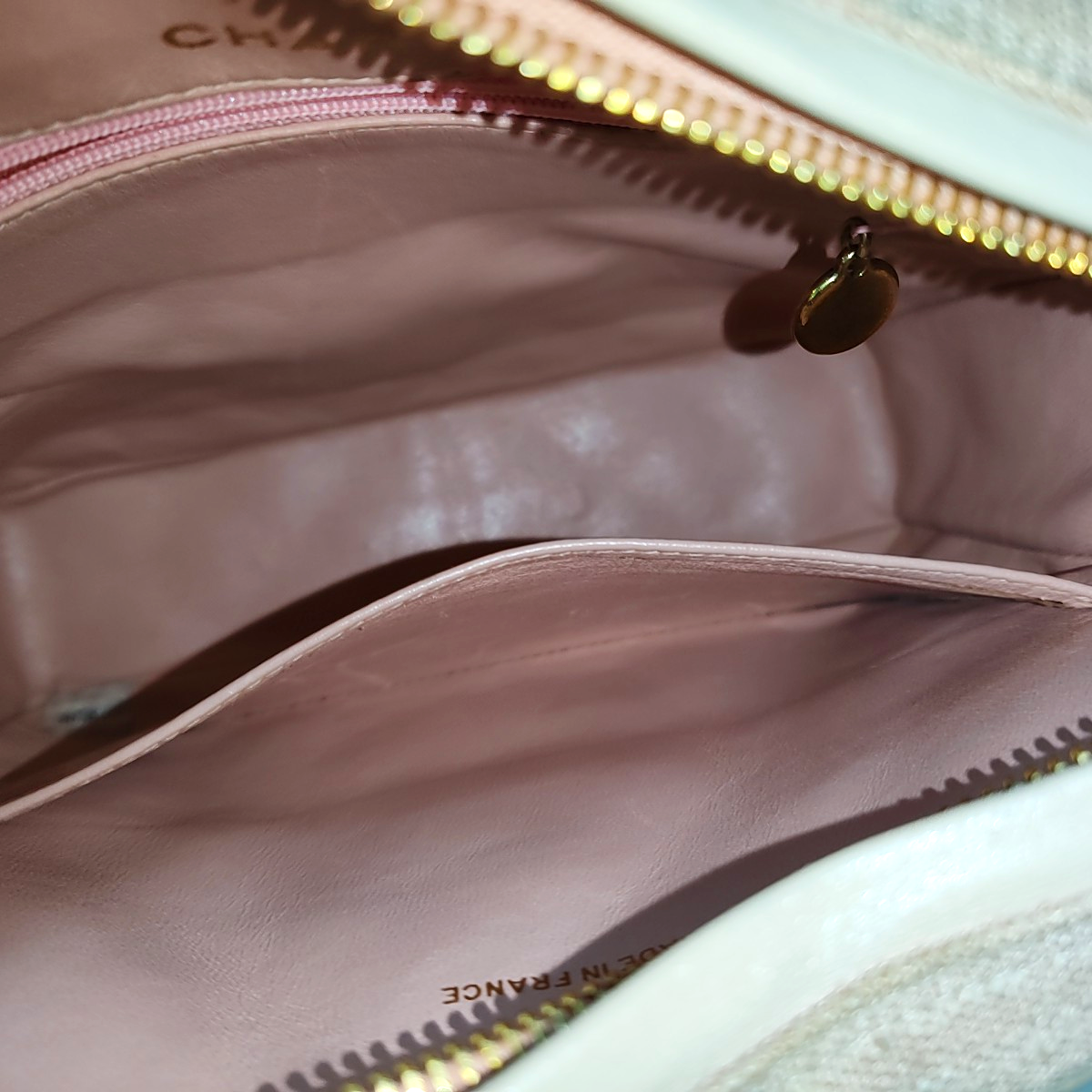 CHANEL VINTAGE HOUSE Pink Canvas Quilted Matelassé Shoulder Bag Crossbody Bag Golden Hardware Vintage-(SKU)-935345202