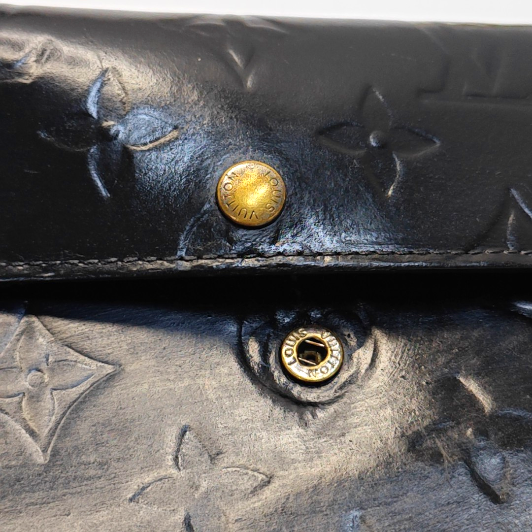 LOUIS VUITTON SARAH Black Cowhide Embossed Wallet Golden hardware-(SKU)-957385342