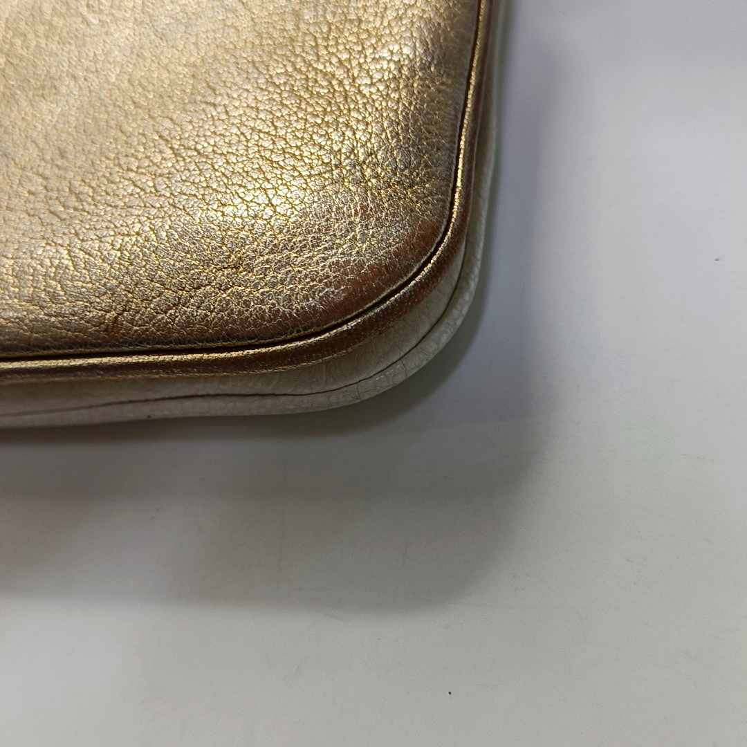 Miu Miu White Leather Crossbody Bag Golden hardware Removable shoulder strap-(SKU)-945458940