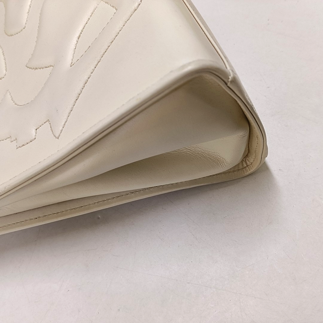 FERRAGAMO White Leather Embossed Tote Bag Golden hardware-(SKU)-951805301