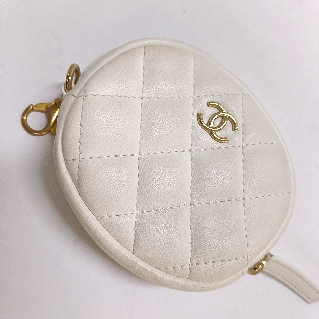 CHANEL CHANEL 19 Black Tweed Quilted Shoulder Bag with Shoulder Strap, Gold and Silver Palladium Hardware, 28 Flap, Pockets-(SKU)-959630363