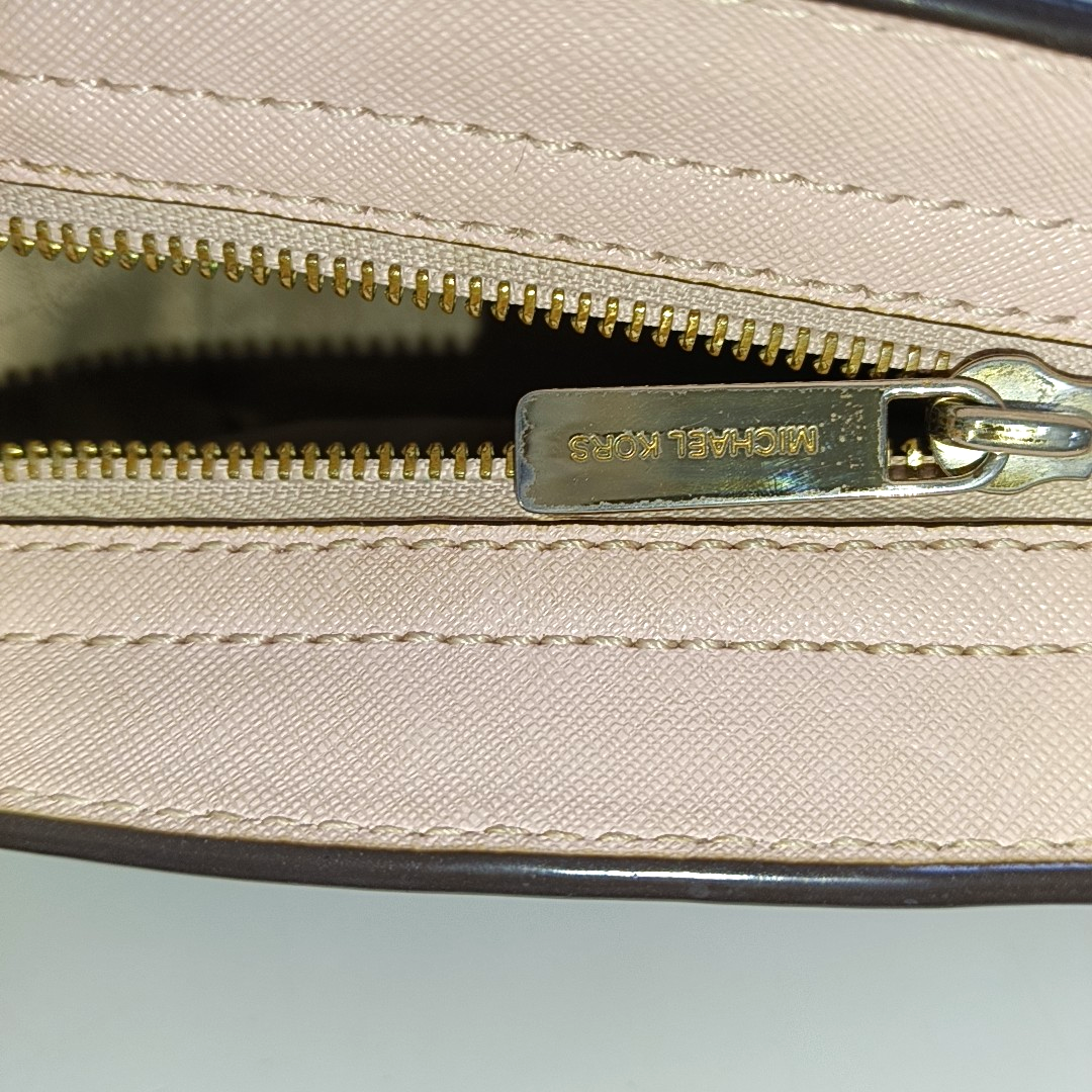 MICHAEL KORS Selma Extra Small Pink Cowhide Embossed Single Shoulder Bag Crossbody Golden hardware Removable shoulder strap-(SKU)-941505944