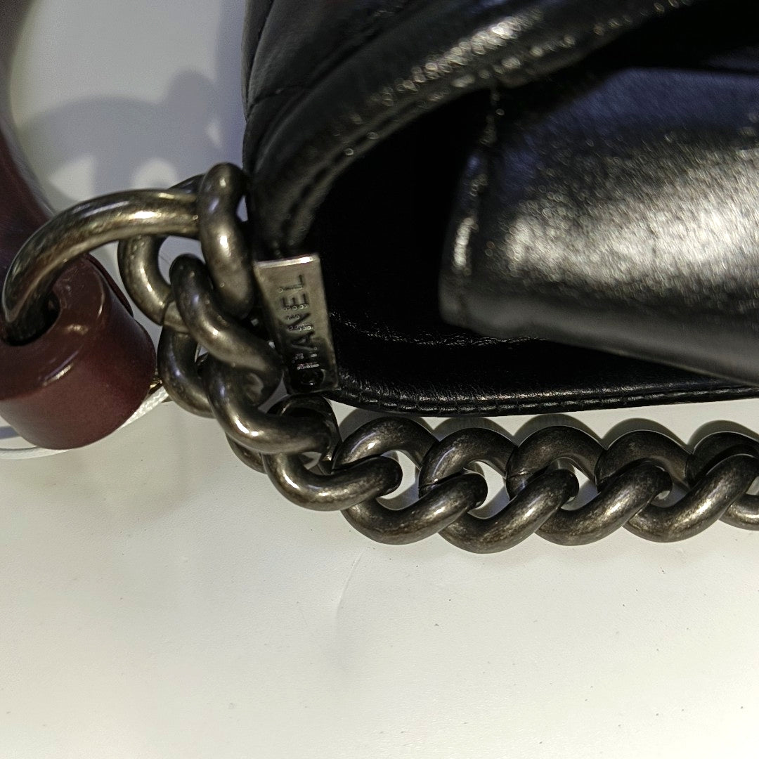 CHANEL PRESTIGE Black Calfskin Quilted Shoulder Bag with Palladium Hardware, 21 Clasp-(SKU)-966292993