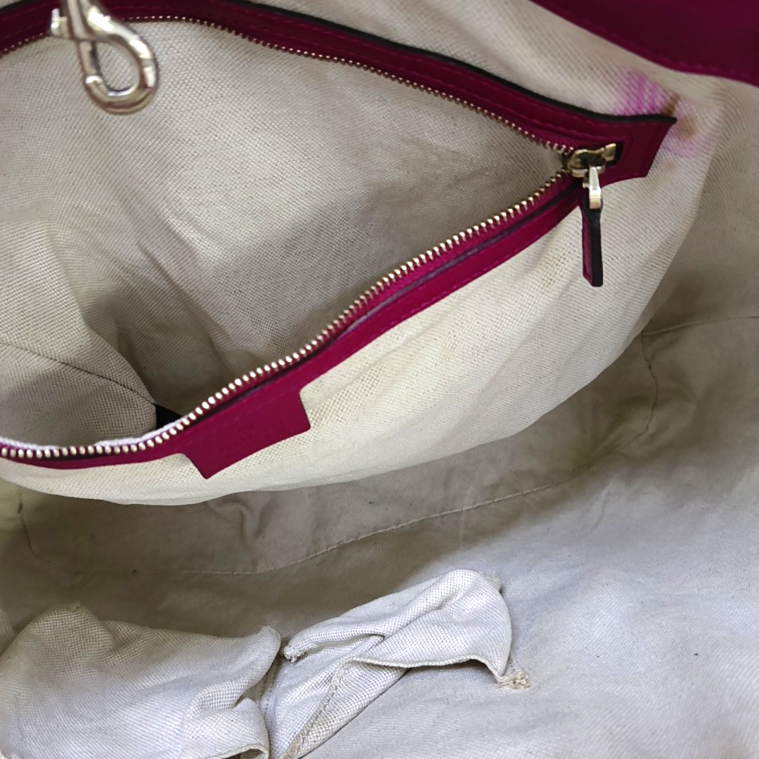 GUCCI Microguccissima Fuchsia Patent Leather Monogrammed Quilted Single Shoulder Bag Golden hardware-(SKU)-958957930