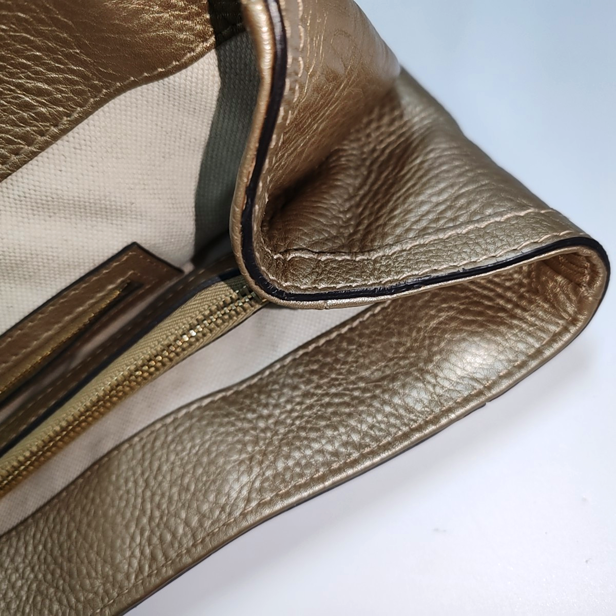 GUCCI Bella Gold Cowhide Fringe Woven Handbag Golden hardware-(SKU)-935482640