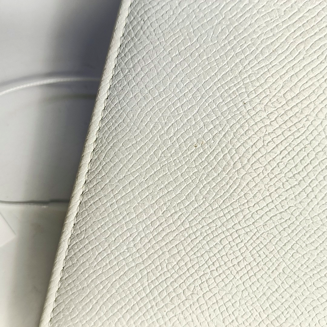BVLGARI BVLGARI White Cowhide Wallet Silver Hardware-(SKU)-949211170