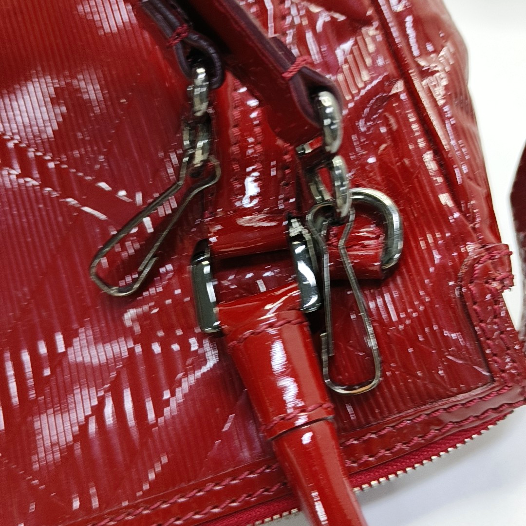 BURBERRY Gladstone Red patent leather textured crossbody bag, handbag Black hardware Removable shoulder strap-(SKU)-958747174
