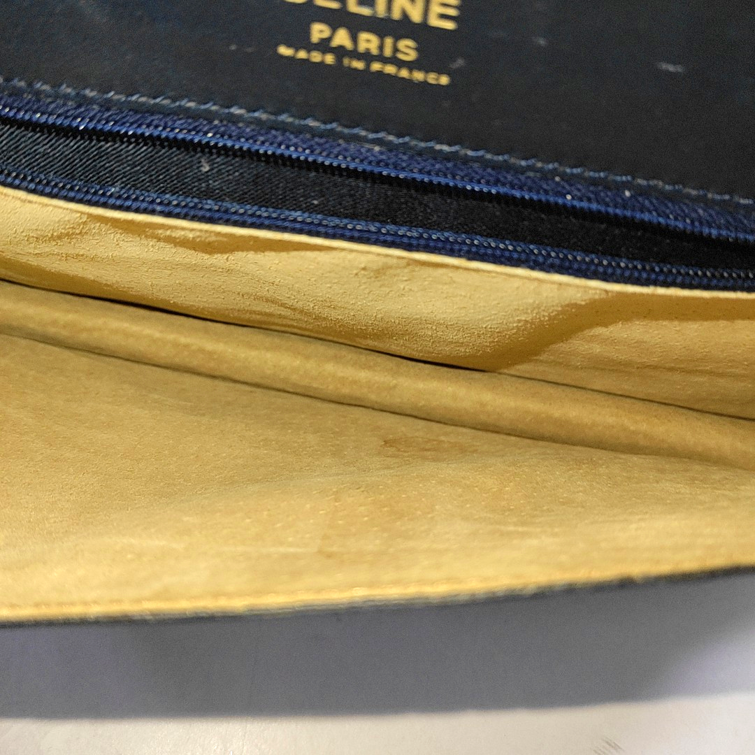 CELINE Black cowhide Arc de Triomphe crocodile-pattern clutch Golden hardware-(SKU)-941957231