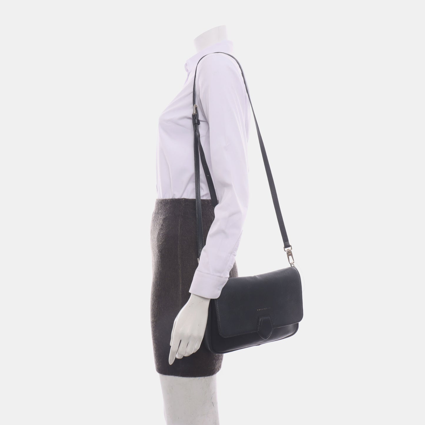 COCCINELLE Black Leather Single Shoulder Bag Golden hardware Removable shoulder strap-(SKU)-14421257