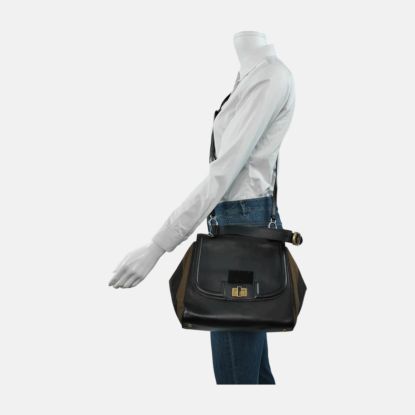 FENDI Silvana Black Leather Single Shoulder Bag Crossbody Bag Handbag Golden Silver Hardware Removable shoulder strap-(SKU)-946084214