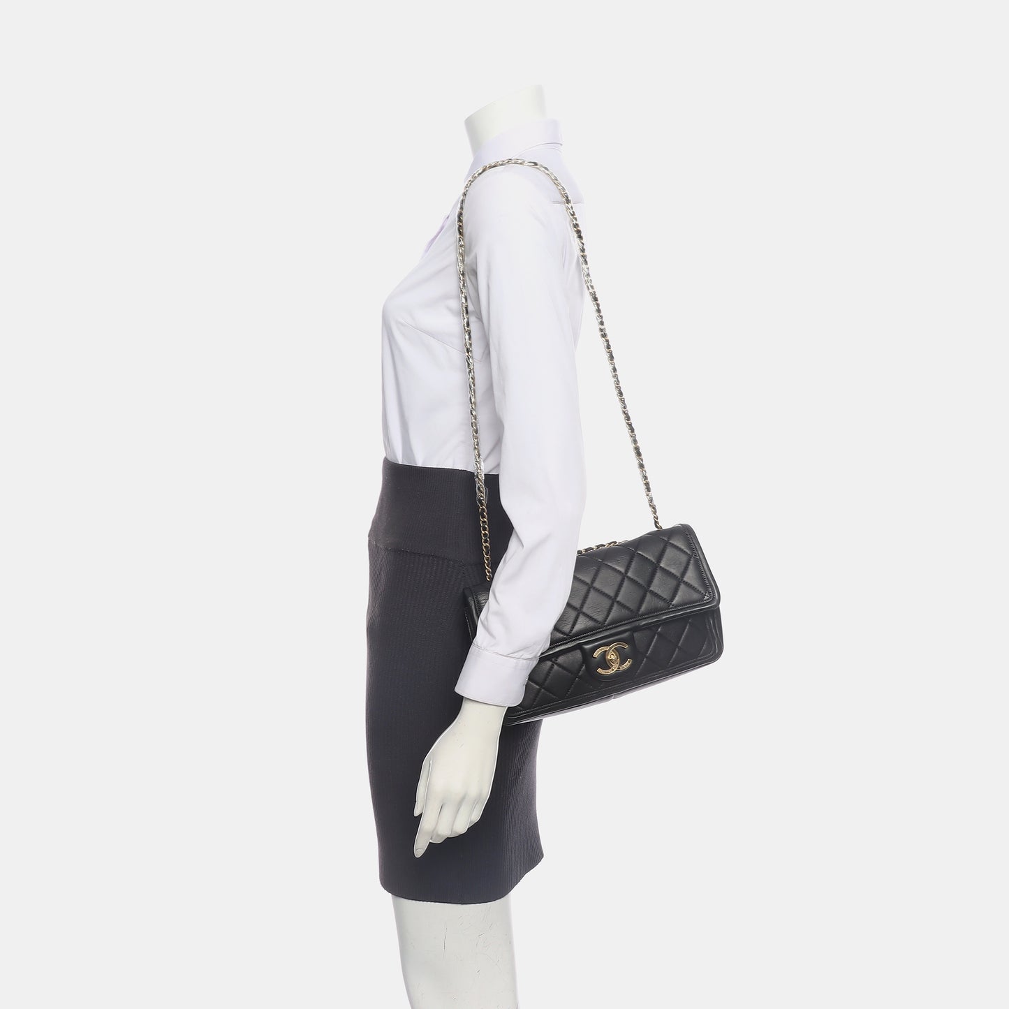 CHANEL GRAPHIC Medium Black Leather Quilted Shoulder Bag with Removable Strap-(SKU)-933903189