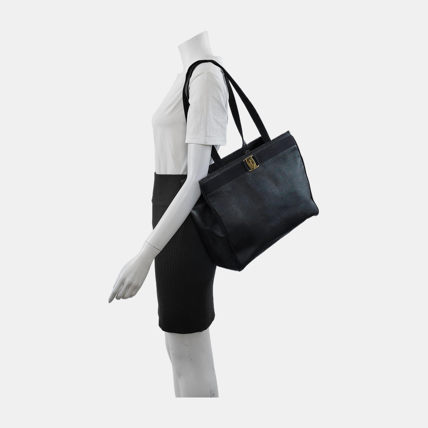 FERRAGAMO Vara Large size Dark blue cowhide shoulder bag Golden hardware-(SKU)-942579184