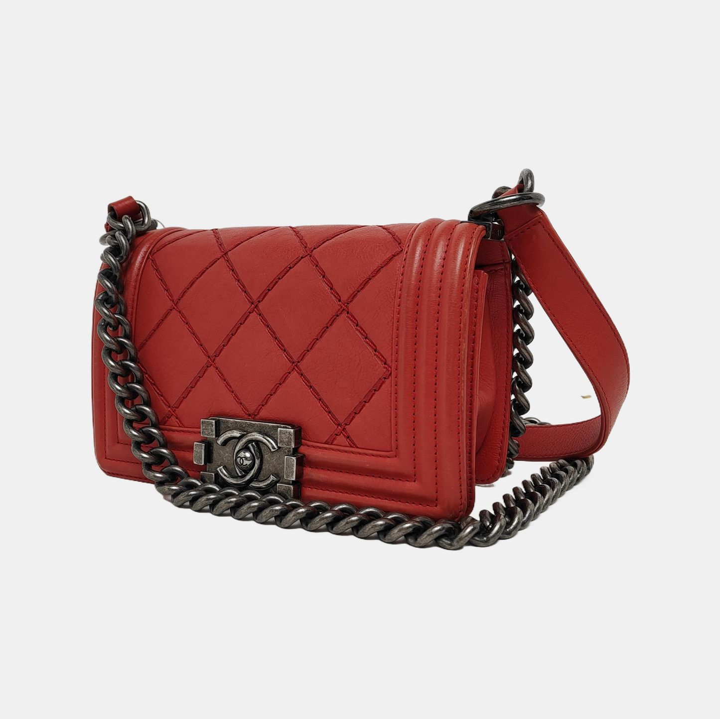 CHANEL BOY CHANEL Small Size Red Calfskin Quilted Chevron Single Shoulder Bag Crossbody Bag Rhodium Plated Hardware 18 Clasp Removable Shoulder Strap-(SKU)-943373745