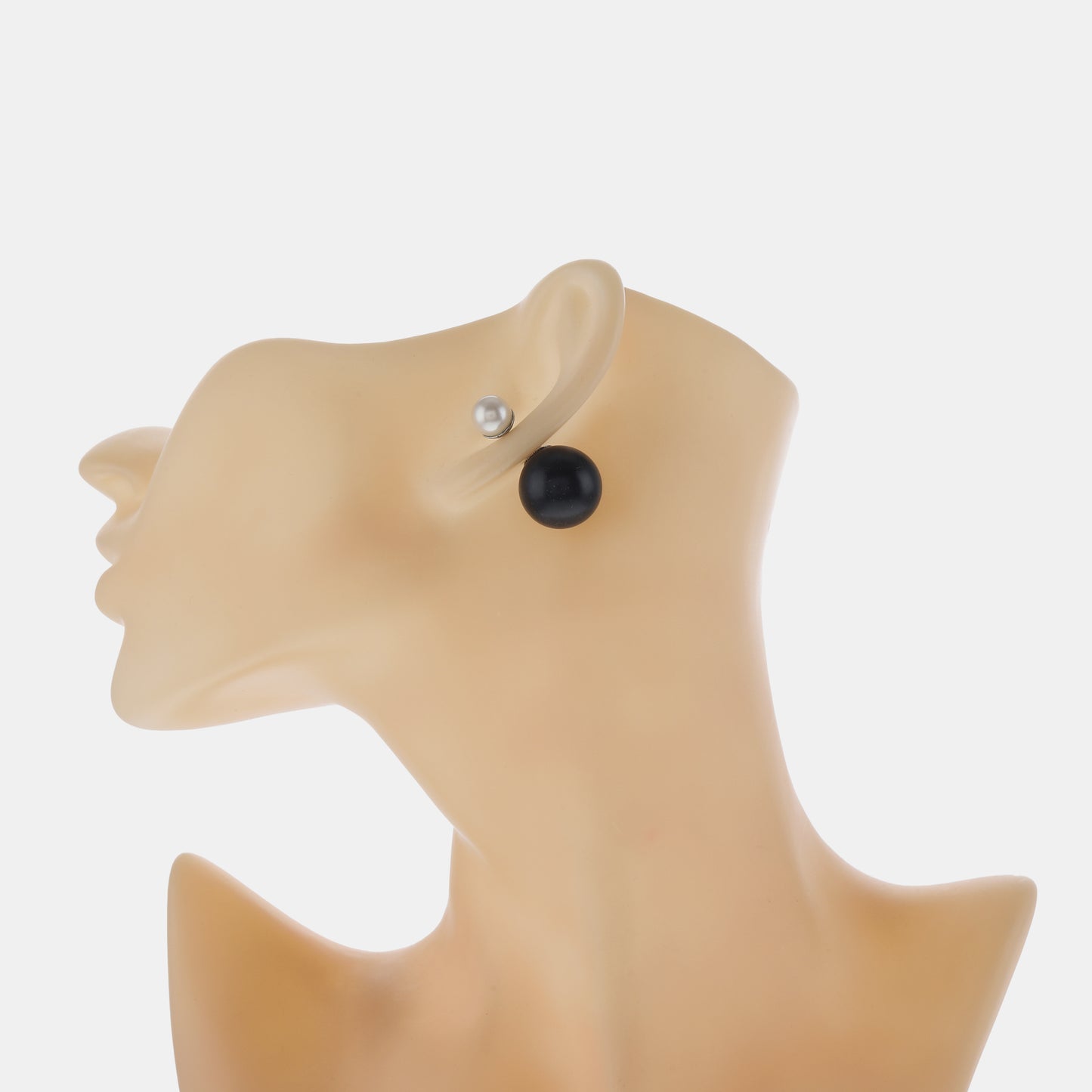 DIOR Dior Tribales White Resin Synthetic Material Stud Earrings-(SKU)-13910332