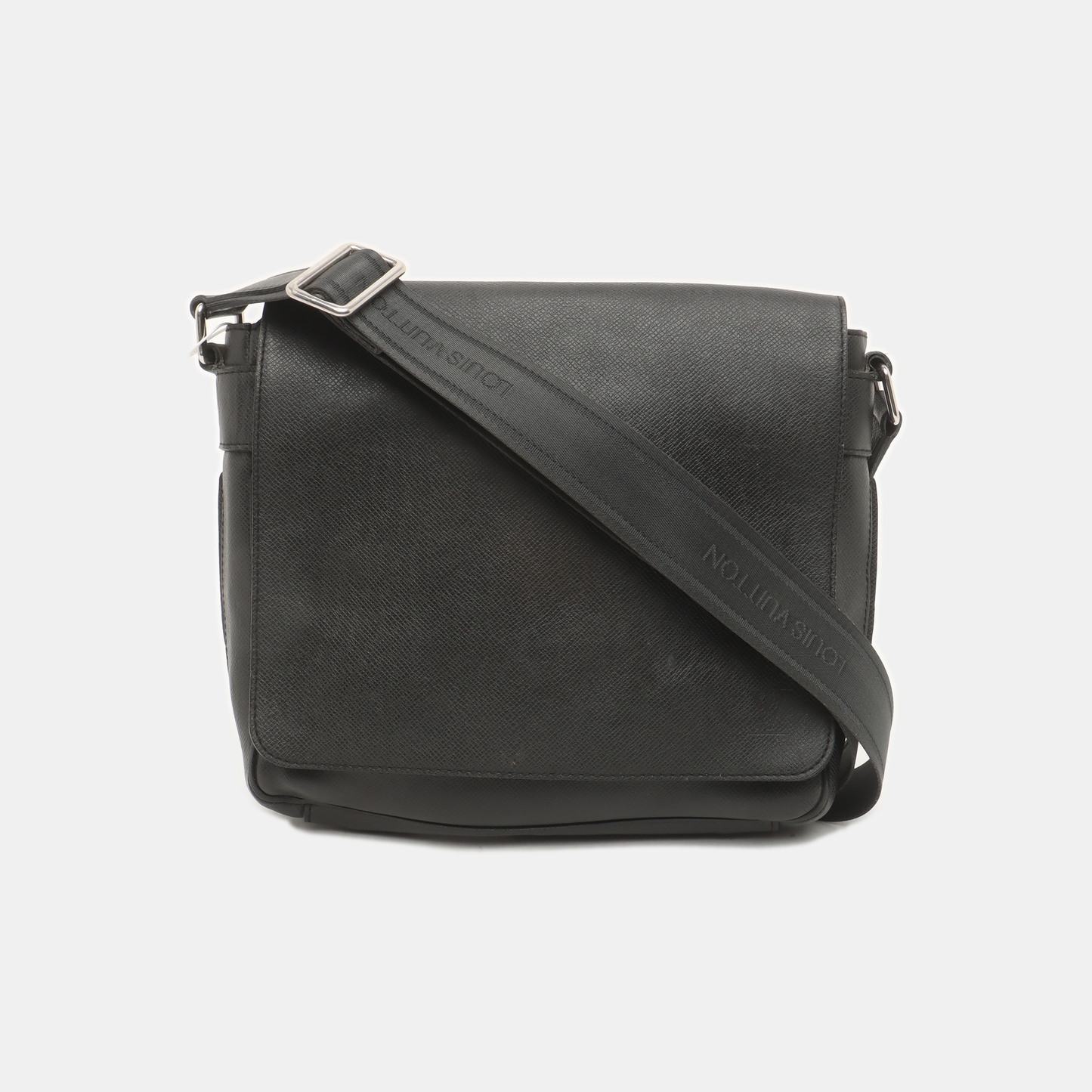LOUIS VUITTON Black Cowhide Single Shoulder Bag Crossbody Bag Silver Hardware-(SKU)-939481514