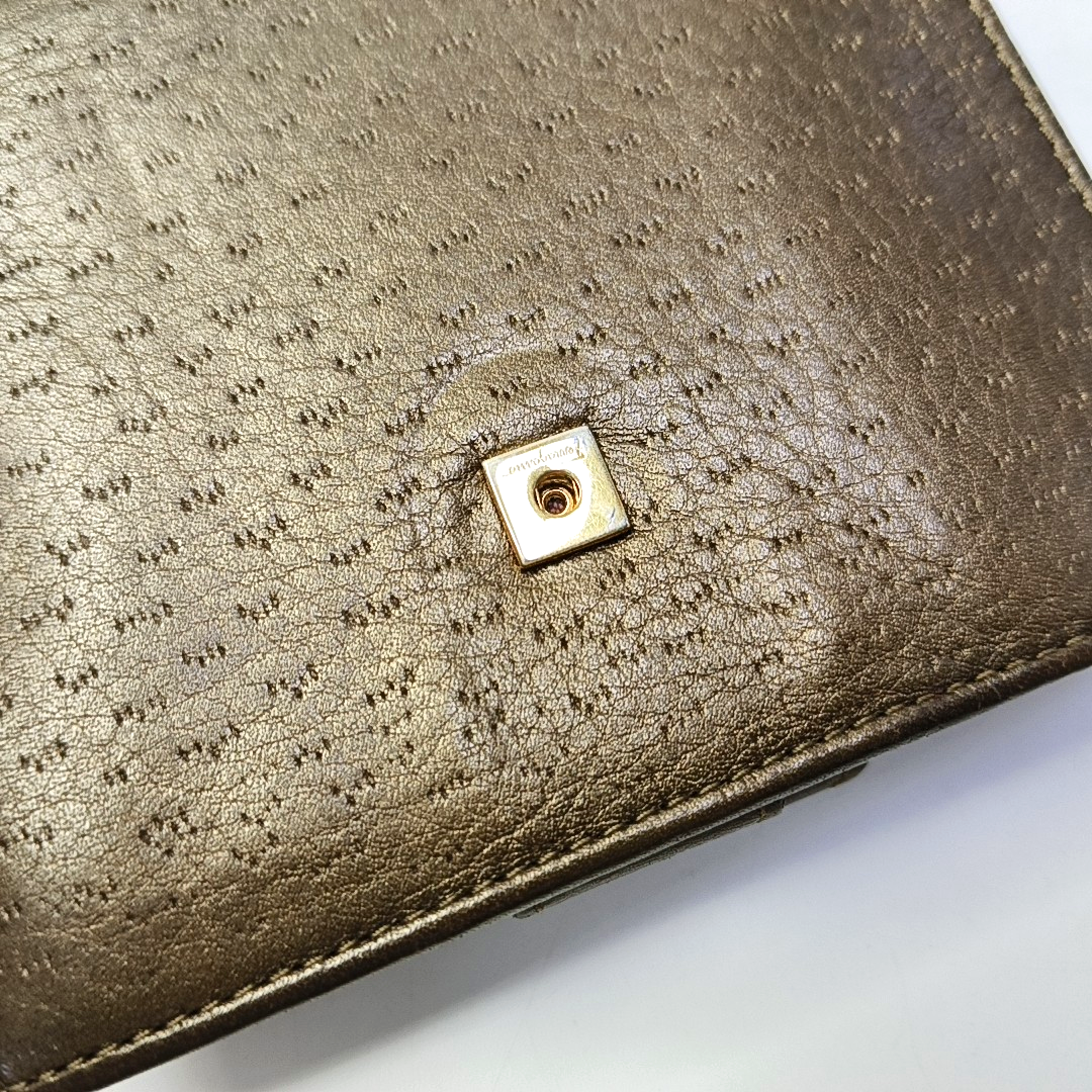 FERRAGAMO Brown Cowhide Wallet Golden hardware-(SKU)-943612339